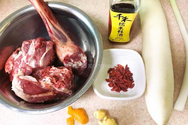 萝卜炖羊肉的做法图解2