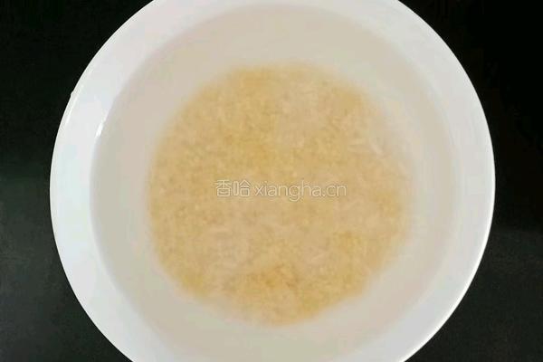 金桔雪梨粥 (宝宝辅食）的做法图解1
