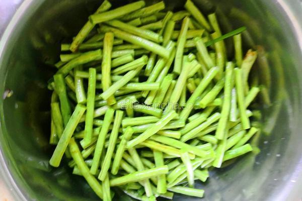 豆角烧茄子的做法图解3