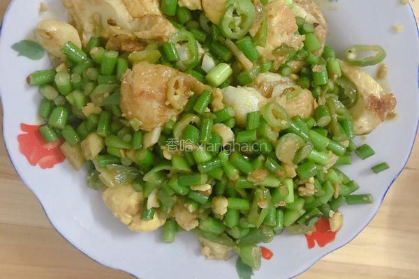 蒜苔炒鸡蛋的做法图解7