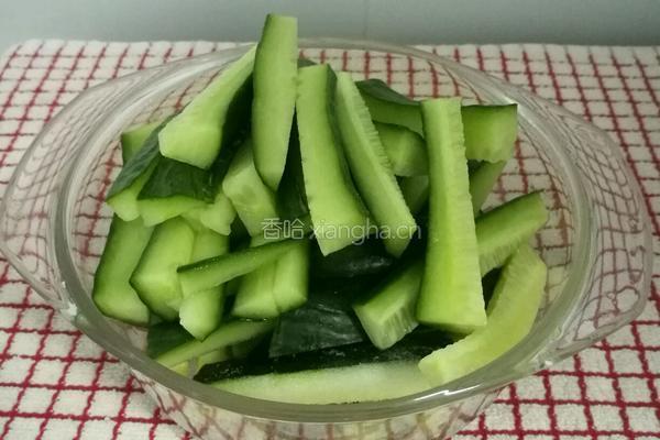 酱黄瓜的做法图解1