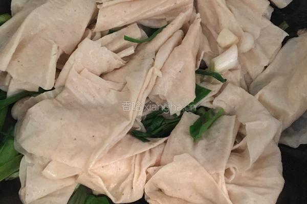蛋白肉炒熏肉的做法图解7