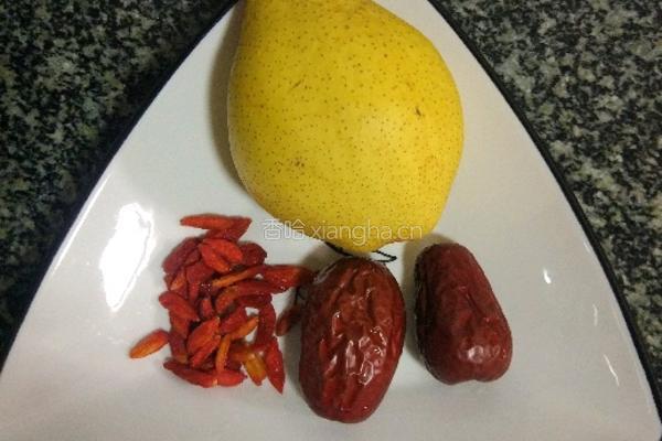 桃胶莲子银耳羹的做法图解6