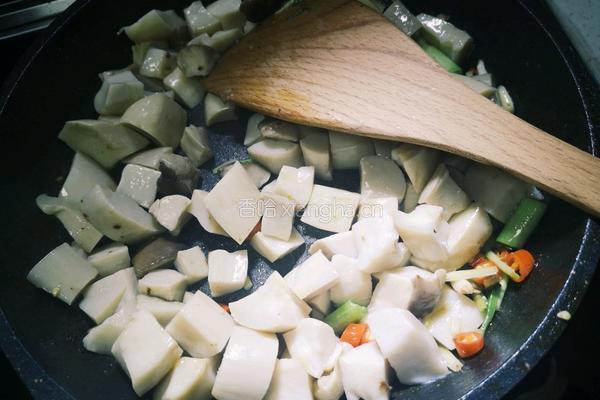 牛肉粒杏鲍菇的做法图解5