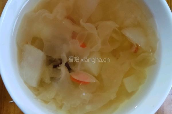 冰糖雪梨银耳汤的做法图解4