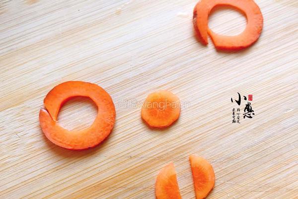 水煮蛋变身小老鼠的做法图解3