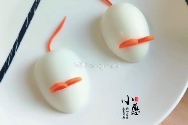 水煮蛋变身小老鼠的做法图解6
