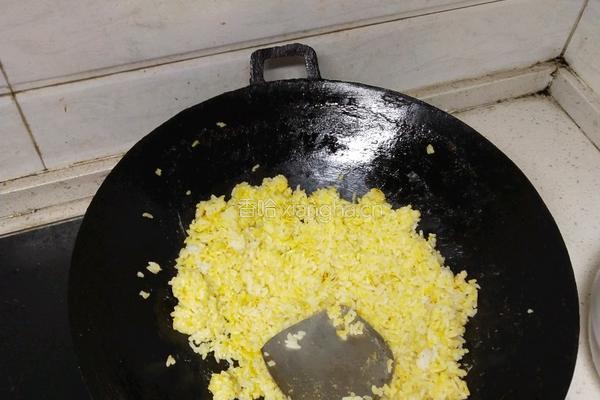 黄金蛋炒饭的做法图解4