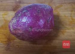 黑芝麻紫薯饼的做法图解1