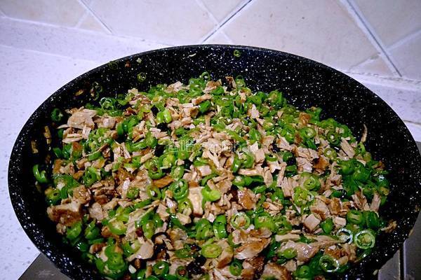 秘制酱香辣椒牛肉酱的做法图解9