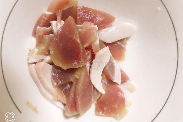 咸肉虾皮烩冬瓜的做法图解1