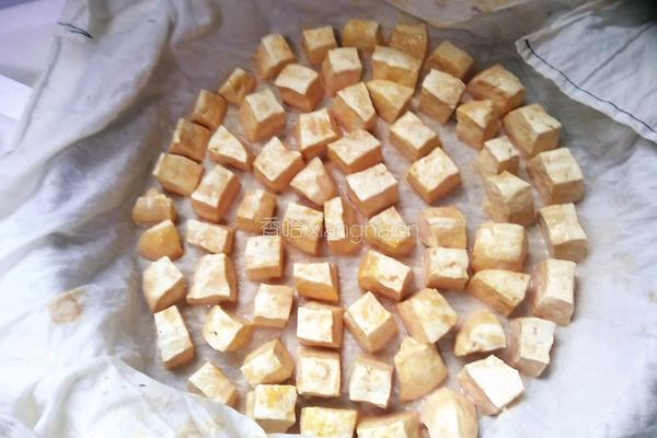 小时候妈妈的味道 （豆腐乳）的做法图解1
