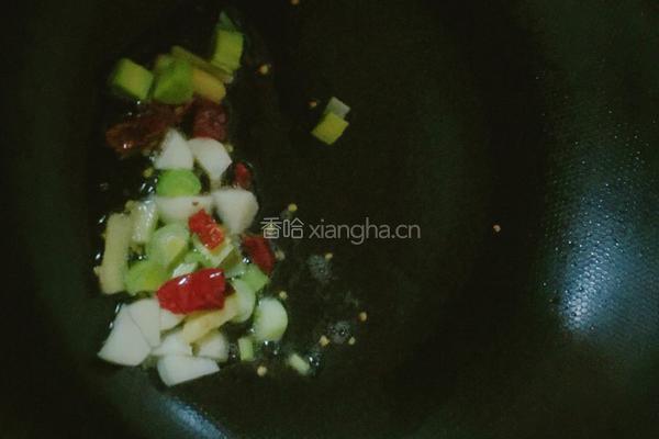 手撕包菜的做法图解2