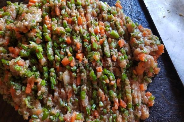 芹菜猪肉水饺的做法图解5
