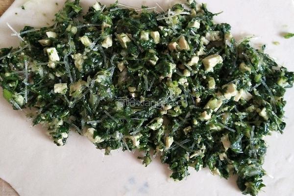 荠菜菜盒子的做法图解7