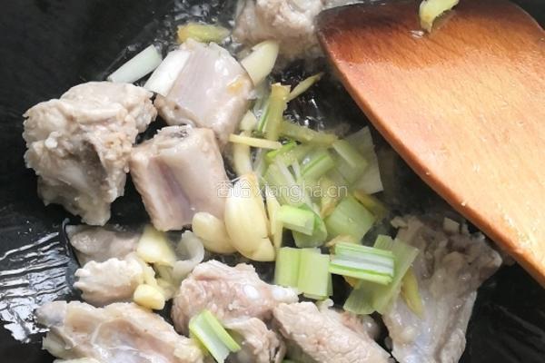 排骨焖豆腐的做法图解12