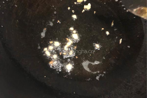 肉丁炒黄豆粒的做法图解5