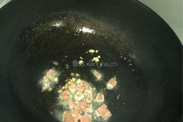 肉丁炒黄豆粒的做法图解6