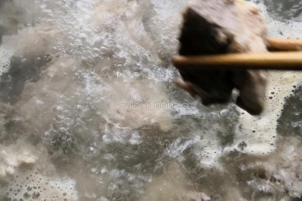 排骨炖土豆的做法图解7