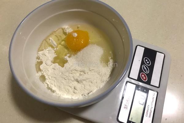 香酥蛋卷的做法图解1