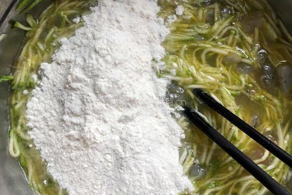 西葫芦虾仁鸡蛋饼的做法图解4