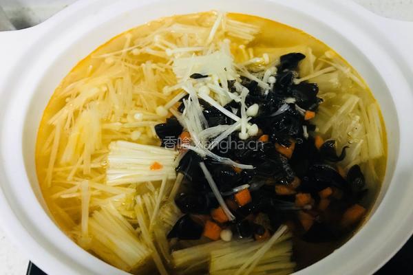 西红柿金针菇汤的做法图解4