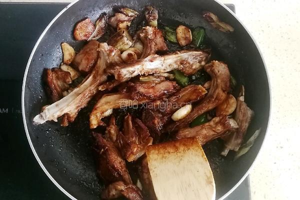 黄焖羊颈排的做法图解10