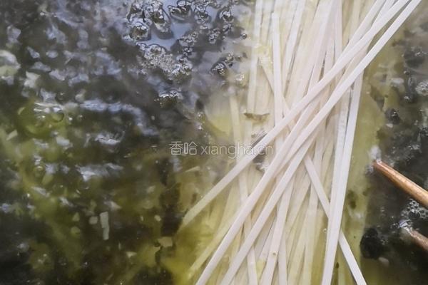 酸菜面的做法图解7