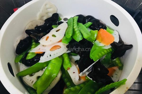 荷塘小炒的做法图解8