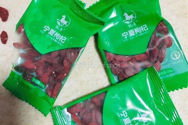 苹果 梨红枣枸杞黑糖姜茶的做法图解6