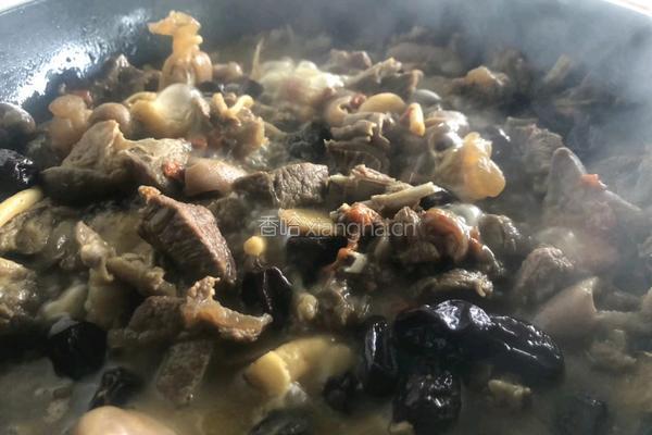 黑山羊肉煮客家黄酒的做法图解5