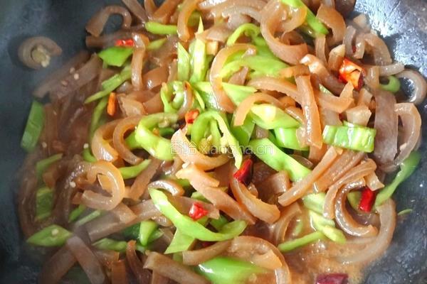 肉皮尖椒的做法图解5