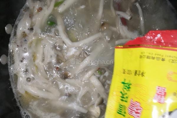 茶树菇炖鸡的做法图解15