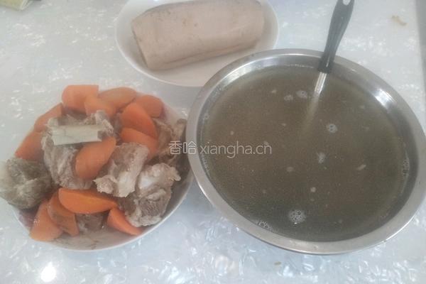 红烧排骨胡萝卜的做法图解3