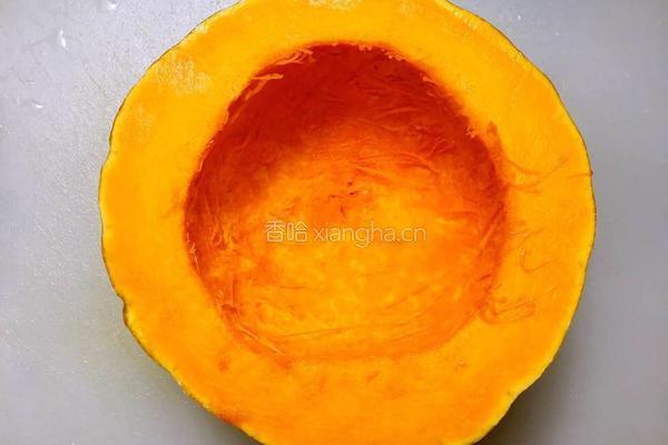 南瓜蒸蛋的做法图解1