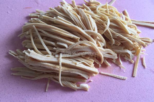 干豆腐拌菠菜的做法图解3