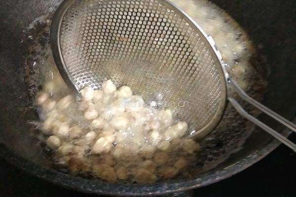 油炸香酥花生米的做法图解5