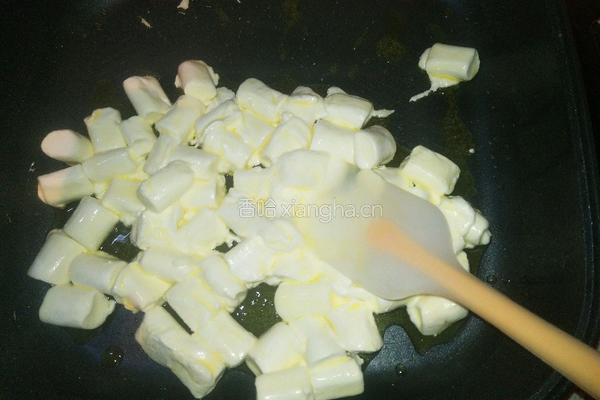 颖专属雪花酥的做法图解2