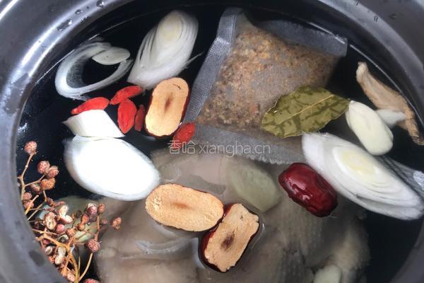 清炖三黄鸡的做法图解7