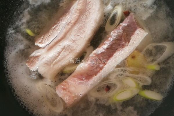 红烧肉开花过油肉的做法图解1
