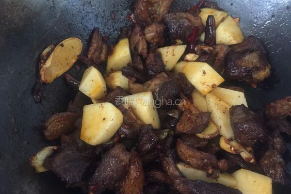 牛肉炖土豆的做法图解11
