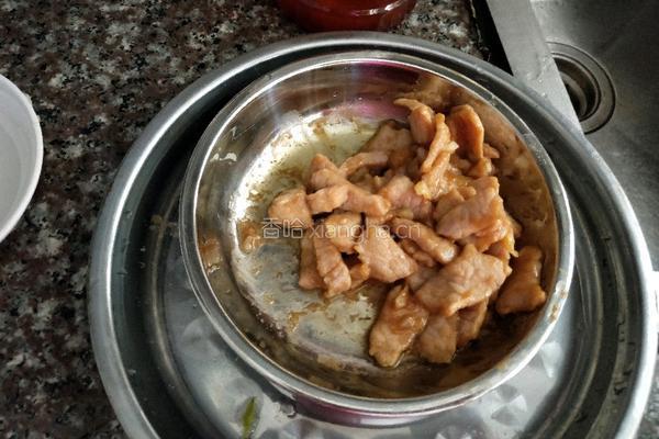 肉片炒圆椒的做法图解4