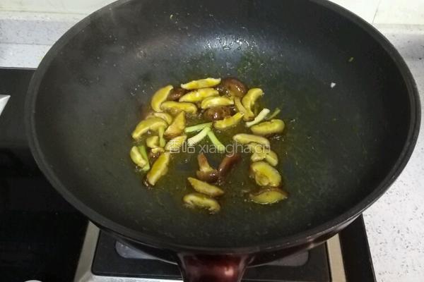 香菇豆干的做法图解2