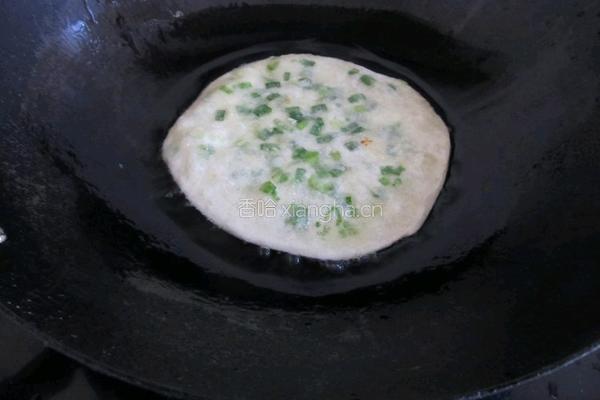 饺子皮葱油饼的做法图解5