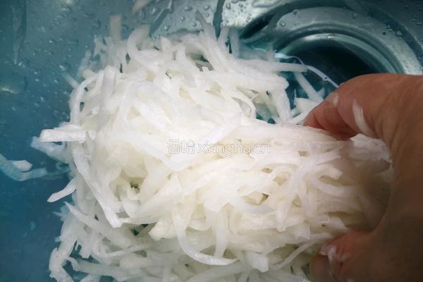  孜然肉片萝卜丝的做法图解6