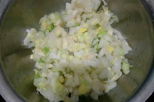 香辣花生大白菜的做法图解1