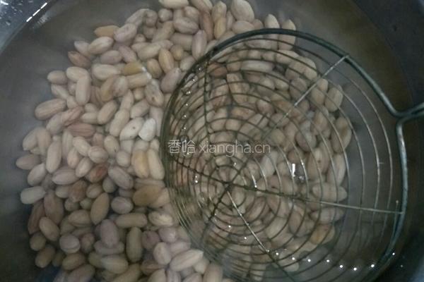 香辣花生大白菜的做法图解2