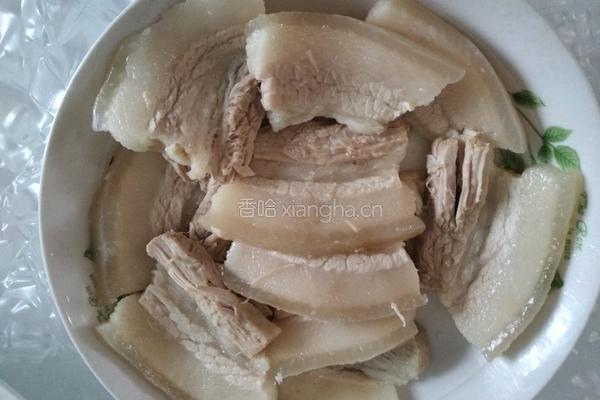 冬笋酸菜炒五花肉的做法图解2