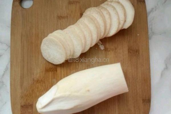 葱油淋杏鲍菇的做法图解1
