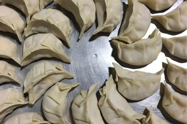 荷包蛋煎饺的做法图解1